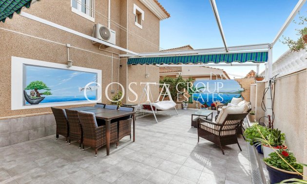 Resale - Villa -
Torrevieja - Torrevieja Centro