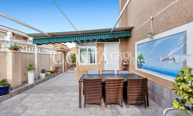 Resale - Villa -
Torrevieja - Torrevieja Centro