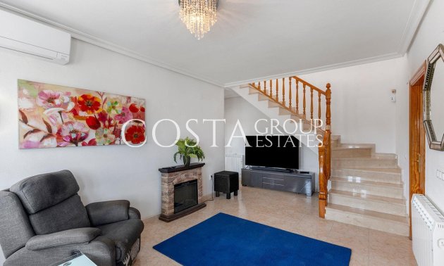 Resale - Villa -
Torrevieja - Torrevieja Centro