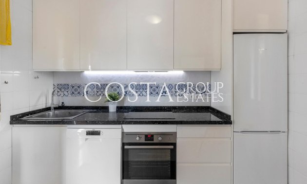 Resale - Villa -
Torrevieja - Torrevieja Centro