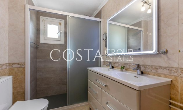 Resale - Villa -
Torrevieja - Torrevieja Centro