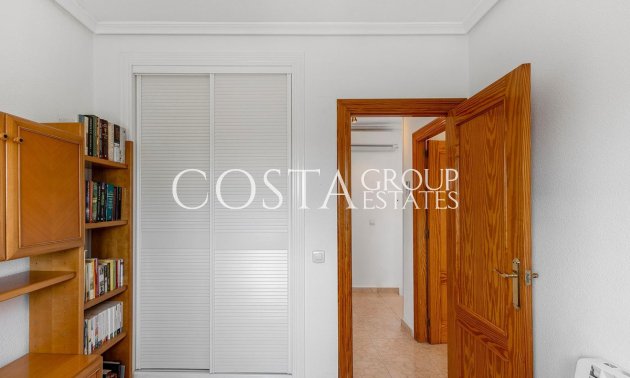 Resale - Villa -
Torrevieja - Torrevieja Centro