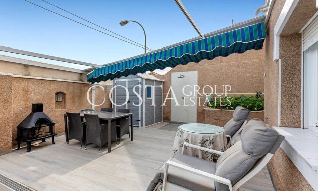 Resale - Villa -
Torrevieja - Torrevieja Centro