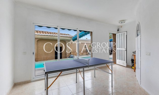 Resale - Villa -
Torrevieja - Torrevieja Centro
