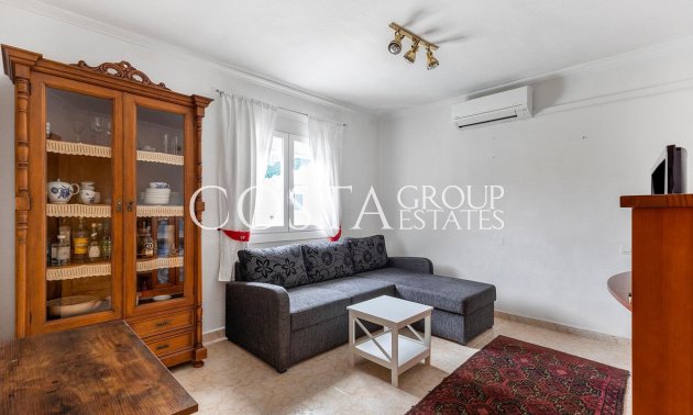 Resale - Villa -
Torrevieja - Torrevieja Centro