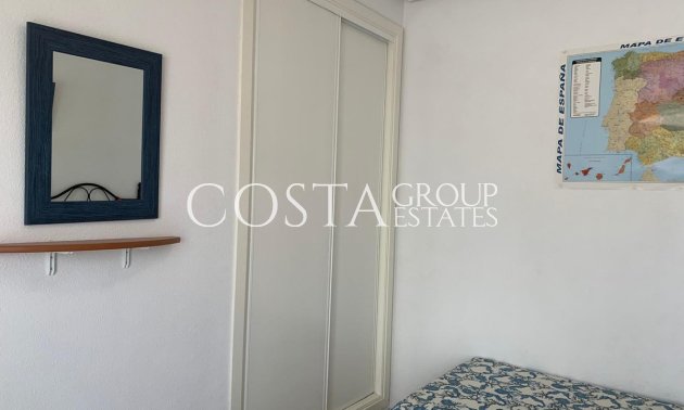 Herverkoop - Villa -
Urbanización El Raso