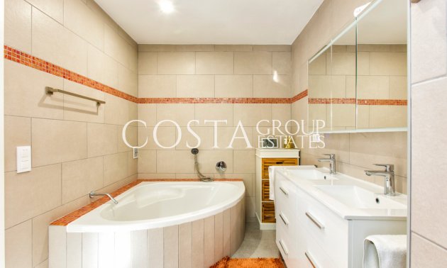 Resale - Villa -
Benissa - Benissa Centro