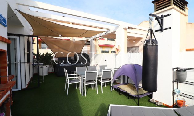 Revente - Maison -
Benijofar