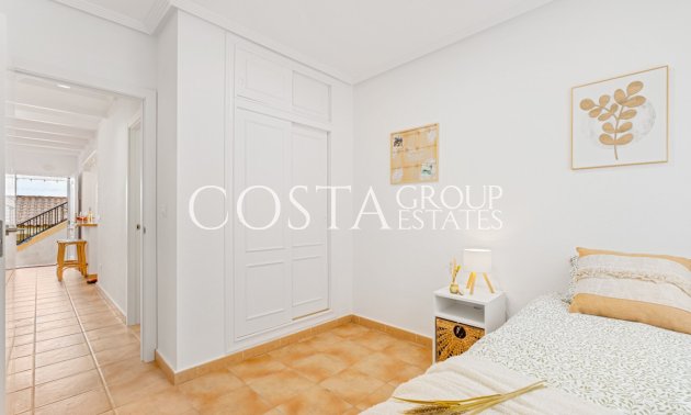 Resale - House -
Orihuela - Villamartin