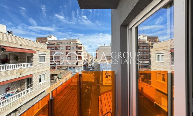 Resale - Apartments -
Torrevieja - Torrevieja Centro