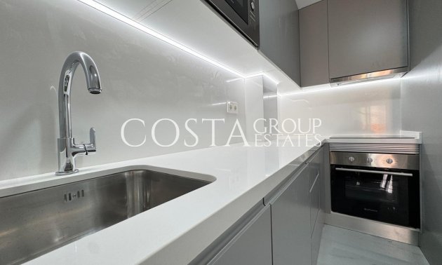 Resale - Apartments -
Torrevieja - Torrevieja Centro