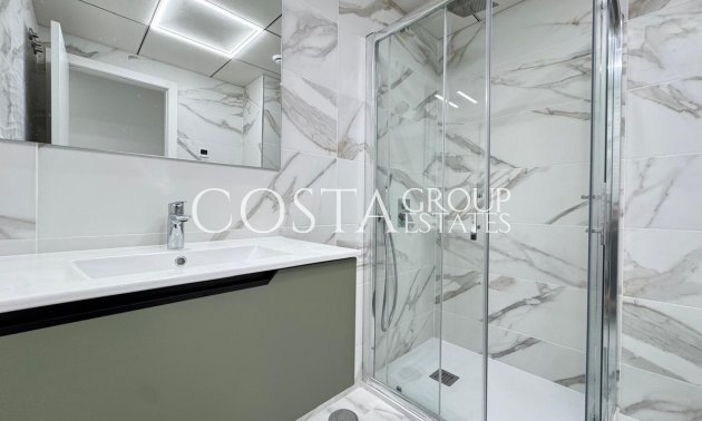 Resale - Apartments -
Torrevieja - Torrevieja Centro