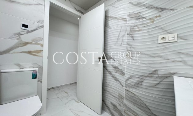 Resale - Apartments -
Torrevieja - Torrevieja Centro