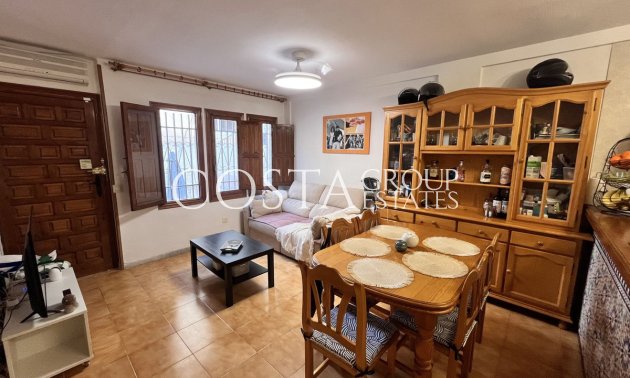 Resale - House -
Torrevieja - La Mata