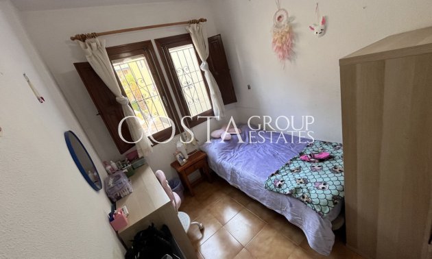 Resale - House -
Torrevieja - La Mata