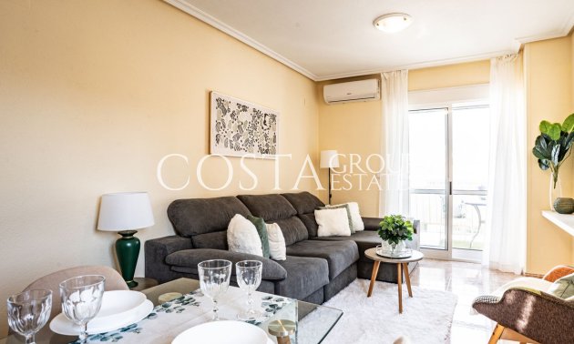 Resale - Apartments -
Torrevieja - Torrevieja Centro