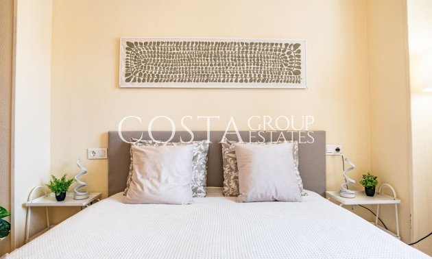 Resale - Apartments -
Torrevieja - Torrevieja Centro