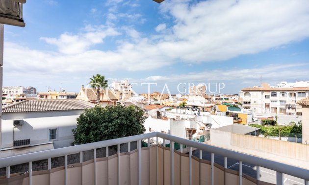 Resale - Apartments -
Torrevieja - Torrevieja Centro