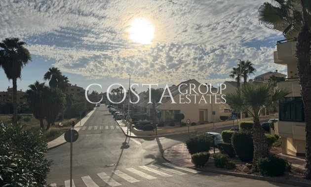 Resale - Apartments -
Orihuela - Villamartin