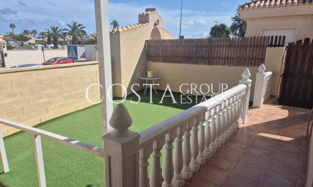 Resale - Villa -
Orihuela - Playa Flamenca