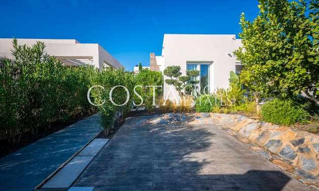 Resale - Villa -
Algorfa - Algorfa Centro