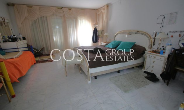 Resale - Villa -
Calpe - la Canuta