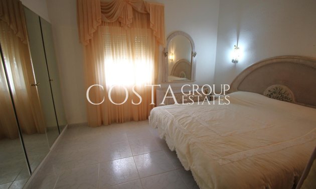 Resale - Villa -
Calpe - la Canuta