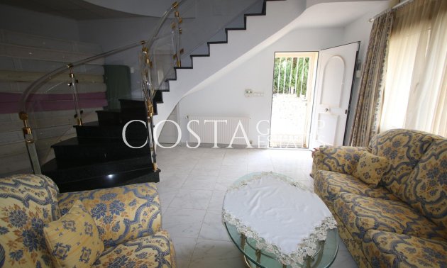 Resale - Villa -
Calpe - la Canuta