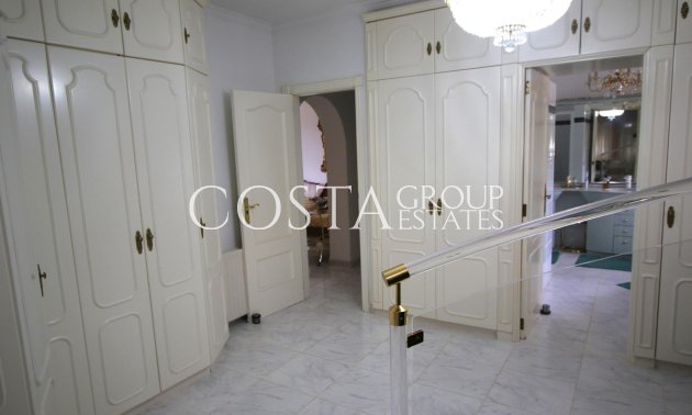 Resale - Villa -
Calpe - la Canuta