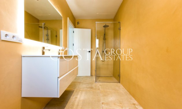 Resale - Villa -
Benissa - Benissa Centro