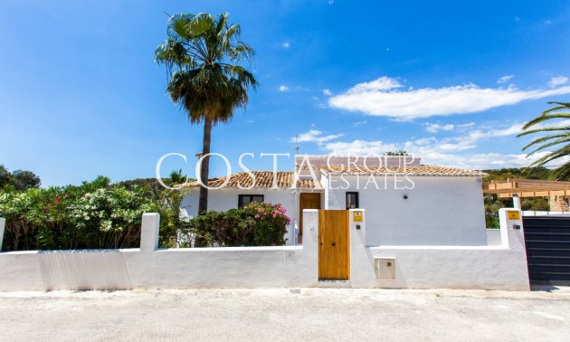 Resale - Villa -
Benissa - Benissa Centro