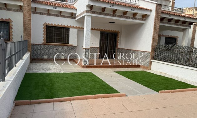 Resale - House -
San Miguel de Salinas - San Miguel de Salinas Centro