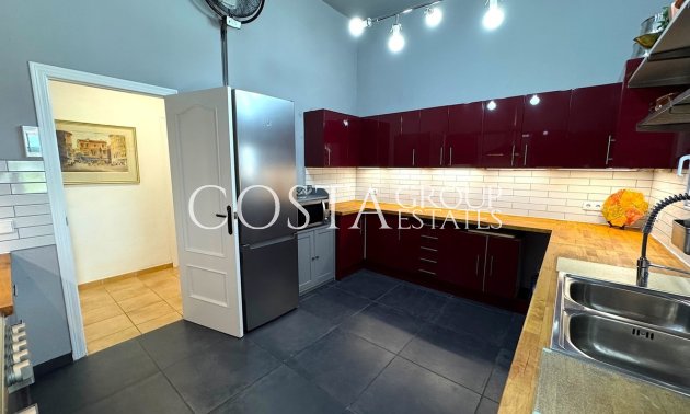 Herverkoop - Villa -
Lorca - Almendricos