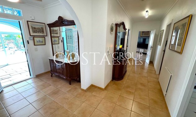 Herverkoop - Villa -
Lorca - Almendricos