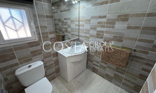 Herverkoop - Villa -
Lorca - Almendricos