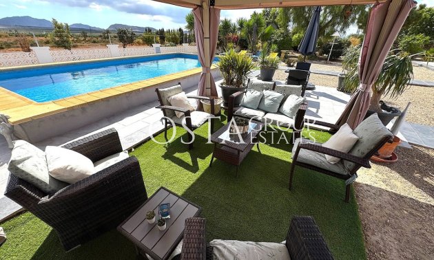 Herverkoop - Villa -
Lorca - Almendricos