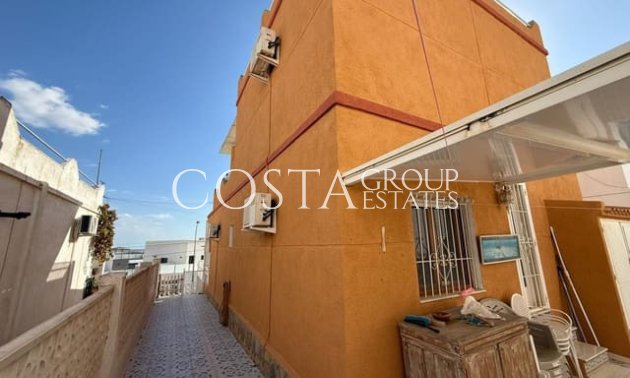 Resale - Villa -
San Miguel de Salinas - San Miguel de Salinas Centro