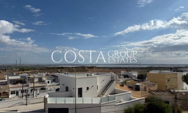 Resale - Villa -
San Miguel de Salinas - San Miguel de Salinas Centro