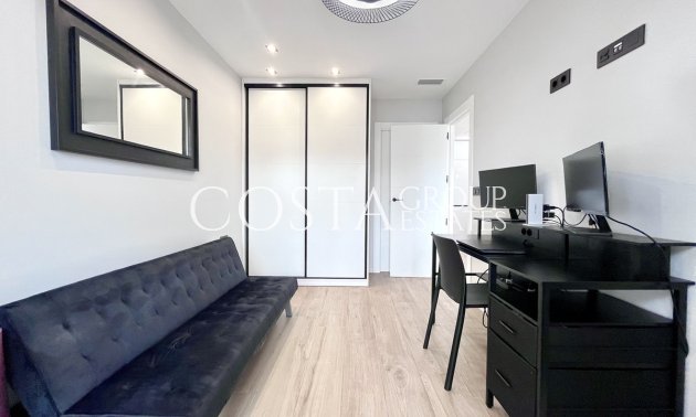 Resale - Villa -
Orihuela - Punta Prima