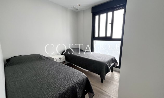 Resale - Villa -
Orihuela - Punta Prima