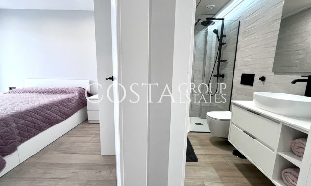 Resale - Villa -
Orihuela - Punta Prima