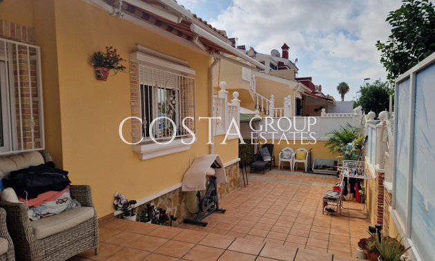 Resale - House -
Torrevieja - Torrevieja Centro