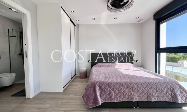 Resale - Villa -
Torrevieja - Torrevieja Centro