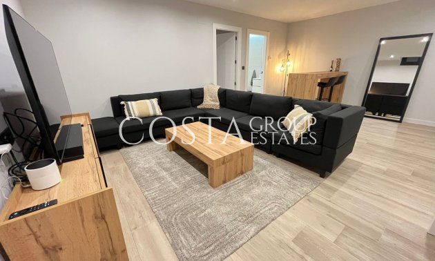 Resale - Villa -
Torrevieja - Torrevieja Centro