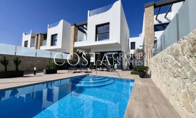 Resale - Villa -
Torrevieja - Torrevieja Centro