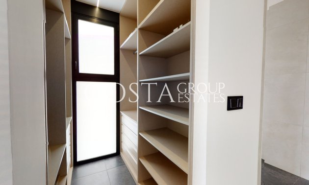 Resale - Villa -
Orihuela - Los Balcones