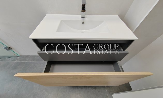 Resale - Villa -
Orihuela - Los Balcones