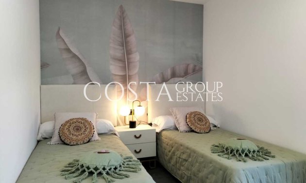 Resale - Villa -
Orihuela - Los Balcones