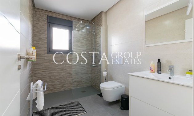 Herverkoop - Villa -
Benijofar