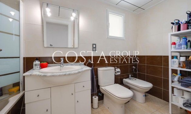 Resale - Apartments -
Torrevieja - Torrevieja Centro